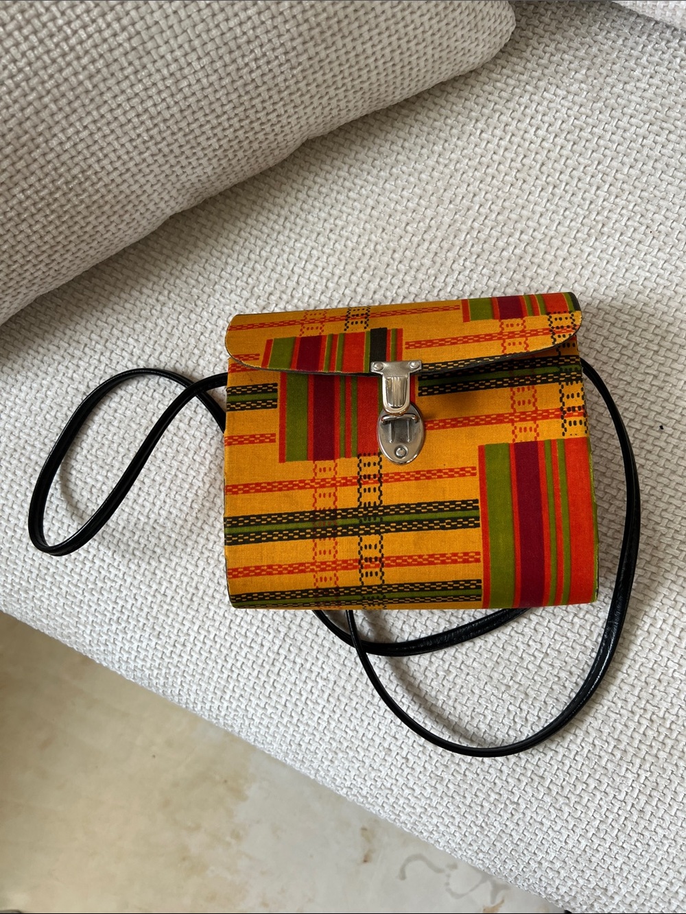 Colorful Kente-Style Yellow Crossbody Bag with Silver Clasp
